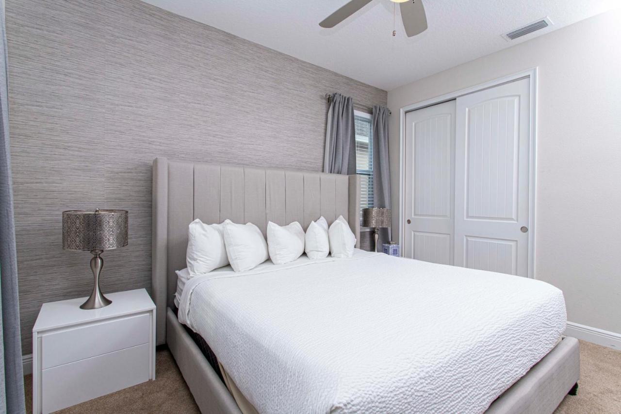 Hébergement de vacances Luxurious 5bd Private Pool Jacuzzi & Game At Encore 7432 Orlando