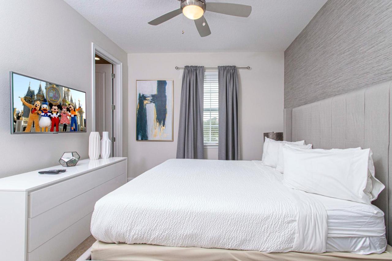 Hébergement de vacances Luxurious 5bd Private Pool Jacuzzi & Game At Encore 7432 Orlando