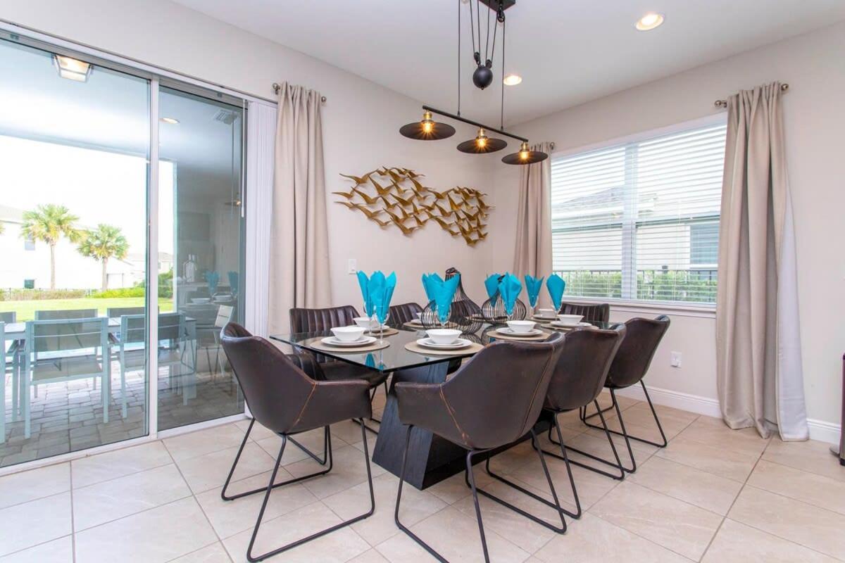 Hébergement de vacances Luxurious 5bd Private Pool Jacuzzi & Game At Encore 7432 Orlando